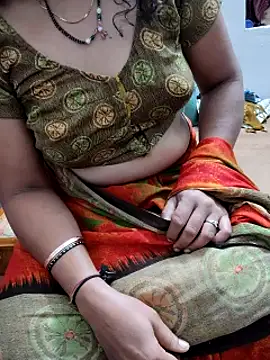 Snapshot of Januhot18 chatting on January 2025 10:40:01 PM Januhot18 online show from January 2025 10:40:01 PM