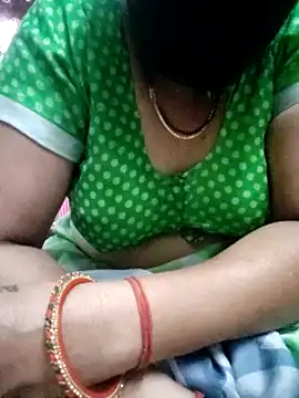 Snapshot of Januhot18 chatting on February 2025 08:43:02 AM Januhot18 online show from February 2025 08:43:02 AM