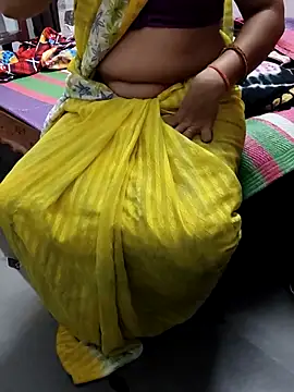 Snapshot of Januhot18 chatting on February 2025 06:59:02 PM Januhot18 online show from February 2025 06:59:02 PM