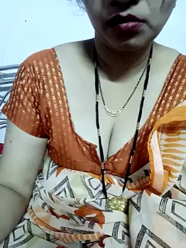 Snapshot of Hotanita99 chatting on October 2025 05:04:01 AM Hotanita99 online show from October 2025 05:04:01 AM