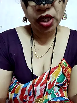 Snapshot of Hotanita99 chatting on October 2025 04:55:01 AM Hotanita99 online show from October 2025 04:55:01 AM