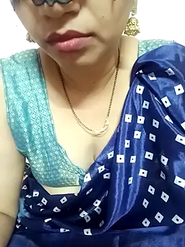 Snapshot of Hotanita99 chatting on November 2025 05:51:01 AM Hotanita99 online show from November 2025 05:51:01 AM