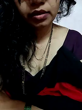 Snapshot of Hotanita99 chatting on November 2025 05:06:01 AM Hotanita99 online show from November 2025 05:06:01 AM