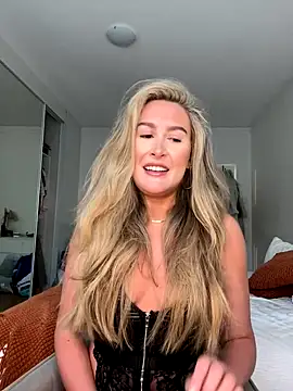 Snapshot of heidihulaa chatting on October 2025 07:19:01 AM heidihulaa online show from October 2025 07:19:01 AM