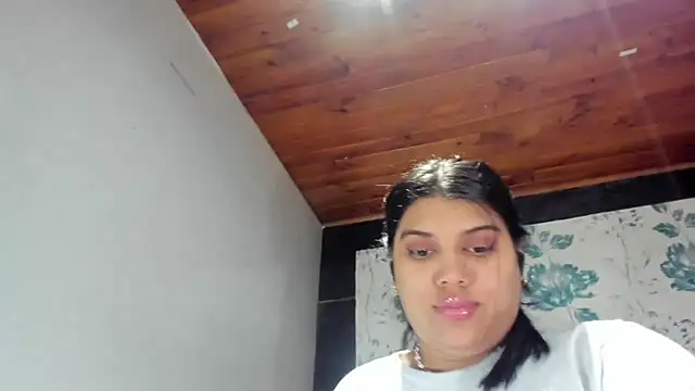 LindaBreeS online show from February 2025 06:35:02 PM