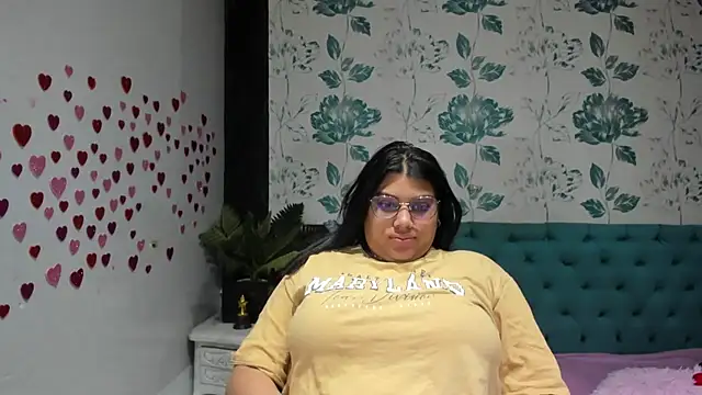 LindaBreeS online show from March 2025 05:49:01 PM