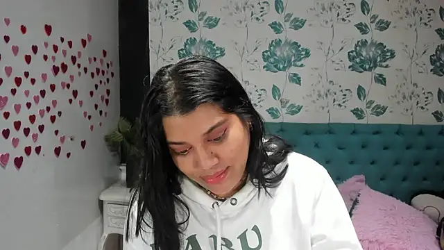 LindaBreeS online show from March 2025 06:16:01 PM