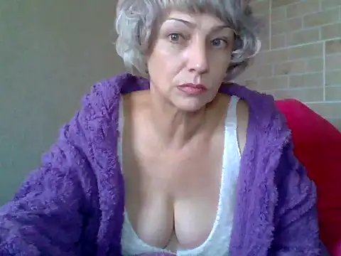 Lorie Carrie online show from December 2024 10:48:01 AM
