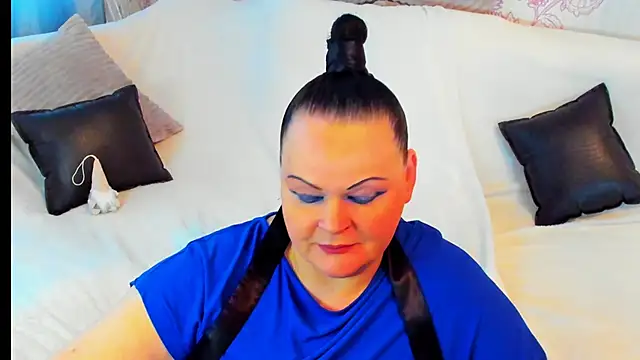 MilanaBiegert online show from December 2024 12:25:02 PM