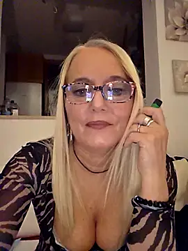 Snapshot of kikkastar chatting on November 2025 09:59:01 PM kikkastar online show from November 2025 09:59:01 PM