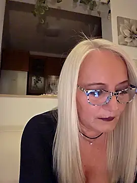 Snapshot of kikkastar chatting on November 2025 08:55:01 PM kikkastar online show from November 2025 08:55:01 PM