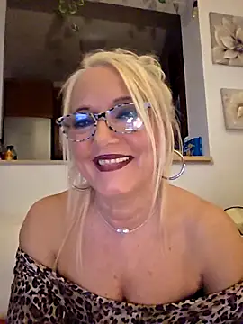 Snapshot of kikkastar chatting on December 2025 08:47:01 PM kikkastar online show from December 2025 08:47:01 PM