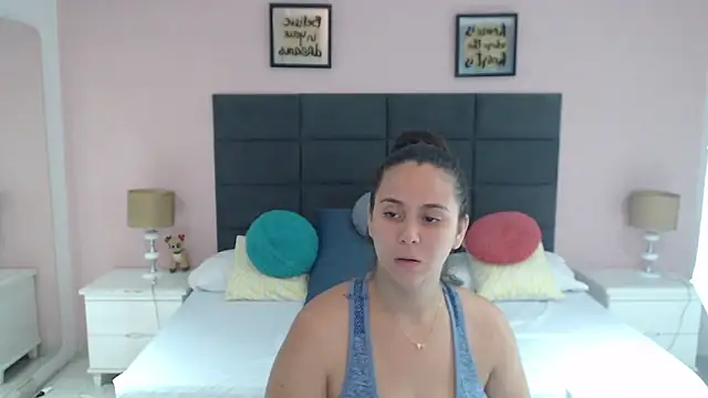 Snapshot of MadisonJenner chatting on January 2025 11:25:01 AM MadisonJenner online show from January 2025 11:25:01 AM