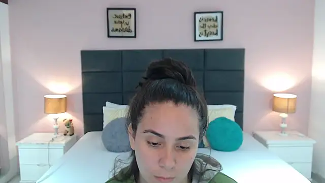 Snapshot of MadisonJenner chatting on January 2025 11:17:01 AM MadisonJenner online show from January 2025 11:17:01 AM