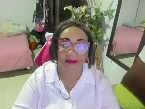 Mrs mommy  online show from January 2025 07:02:02 PM