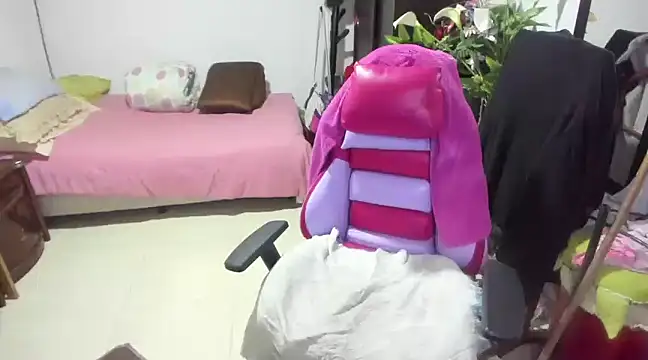 Mrs mommy  online show from January 2025 10:55:01 PM