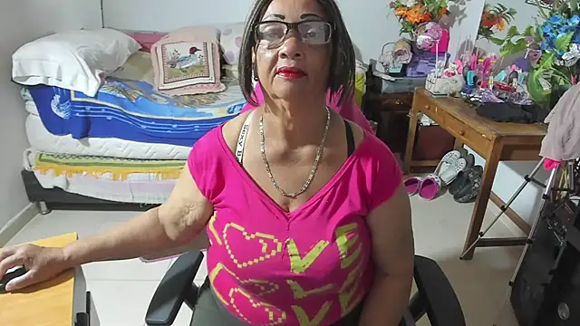 Mrs mommy  online show from September 2025 08:09:02 PM