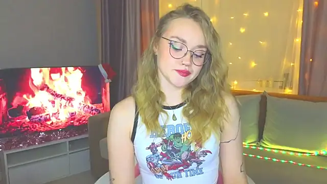 Aurora Golden1 online show from January 2025 07:35:01 PM