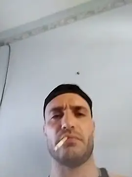 Snapshot of EmeEme11 chatting on February 2025 05:14:01 PM EmeEme11 online show from February 2025 05:14:01 PM