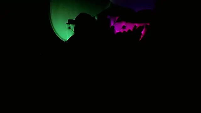 Ezraa1 online show from October 2025 03:04:01 AM