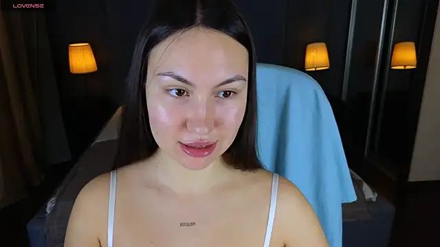 GIGI BENNET online show from December 2024 05:38:01 AM