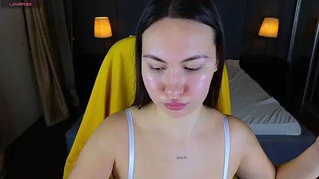 GIGI BENNET online show from December 2024 05:47:02 AM