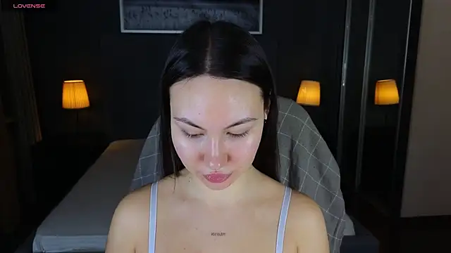 GIGI BENNET online show from January 2025 05:46:02 AM