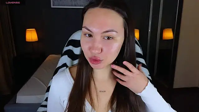 GIGI BENNET online show from January 2025 05:28:02 AM