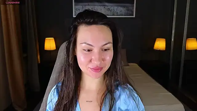 GIGI BENNET online show from January 2025 05:43:02 AM
