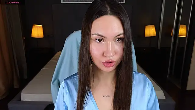 GIGI BENNET online show from February 2025 05:25:01 AM