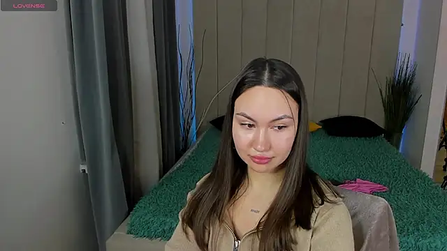 GIGI BENNET online show from February 2025 06:31:01 PM