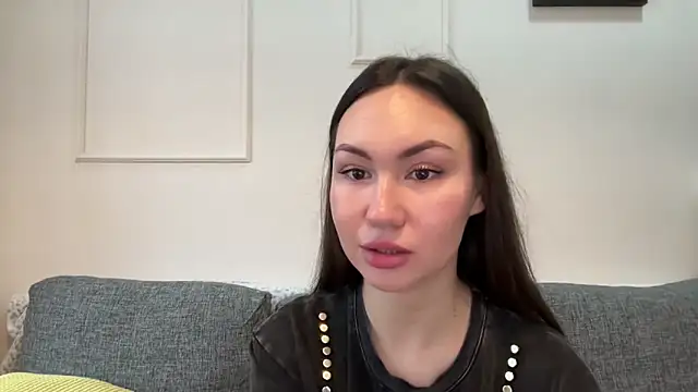 GIGI BENNET online show from March 2025 08:11:01 AM