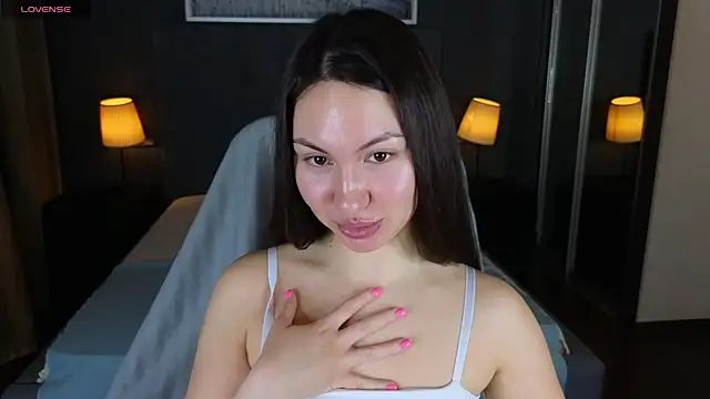 GIGI BENNET online show from March 2025 08:15:01 AM
