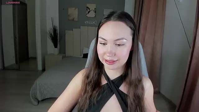 GIGI BENNET online show from March 2025 02:29:02 PM
