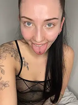 Snapshot of Sugarlina chatting on February 2025 10:48:02 PM Sugarlina online show from February 2025 10:48:02 PM