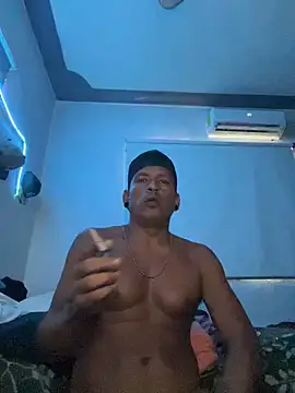 Snapshot of Capxxx chatting on November 2025 11:42:02 PM Capxxx online show from November 2025 11:42:02 PM