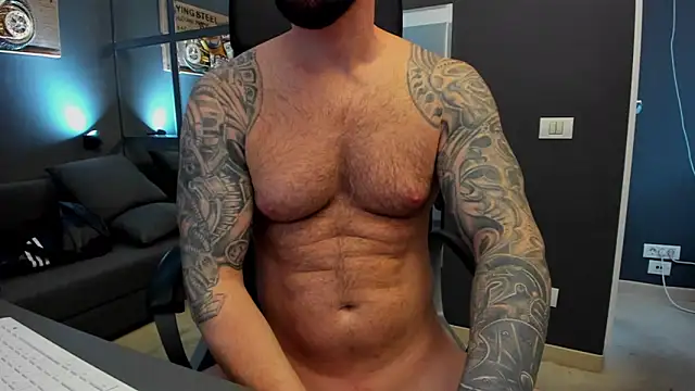 Snapshot of AronGrant chatting on January 2025 12:16:02 PM AronGrant online show from January 2025 12:16:02 PM