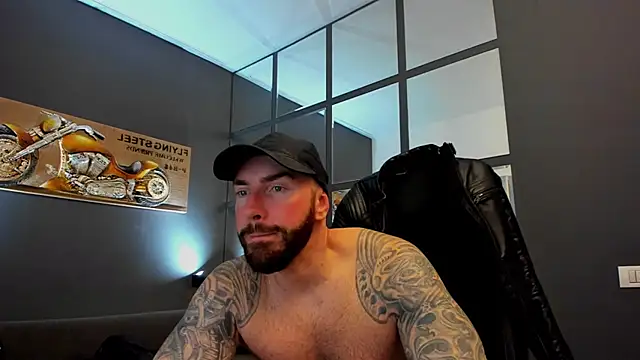 Snapshot of AronGrant chatting on February 2025 11:57:02 AM AronGrant online show from February 2025 11:57:02 AM