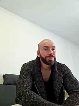 Snapshot of AronGrant chatting on March 2025 12:22:01 PM AronGrant online show from March 2025 12:22:01 PM