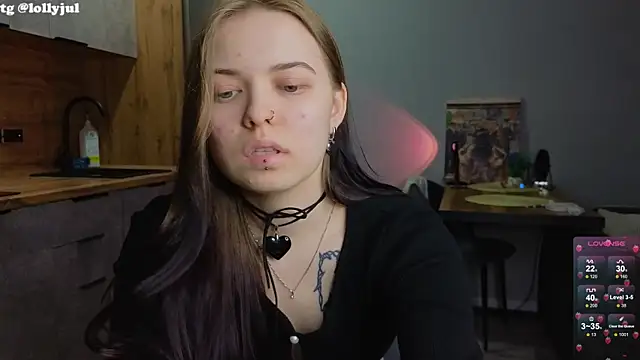 Snapshot of doll_lol_ chatting on March 2025 02:32:01 AM doll lol online show from March 2025 02:32:01 AM