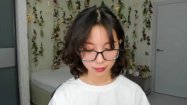 AgnieszkaBanana online show from September 2025 07:02:02 PM