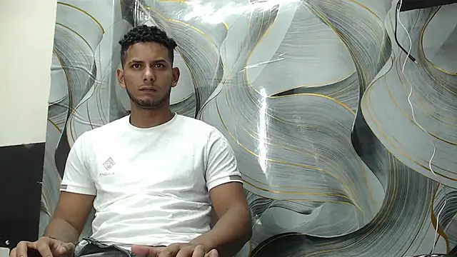 Snapshot of Chris_Dick23 chatting on October 2025 05:19:01 AM Chris Dick23 online show from October 2025 05:19:01 AM