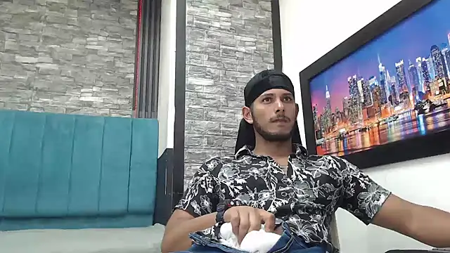 Snapshot of Chris_Dick23 chatting on November 2025 06:24:01 AM Chris Dick23 online show from November 2025 06:24:01 AM