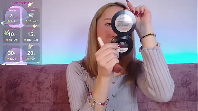 Miiaa doll online show from October 2025 01:17:02 AM