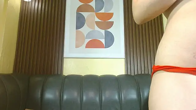 Nicole Ramires online show from October 2025 05:03:02 PM