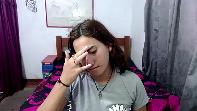 Snapshot of LadyMilk003 chatting on October 2025 03:29:01 PM LadyMilk003 online show from October 2025 03:29:01 PM