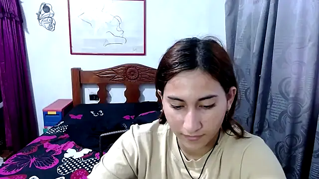 Snapshot of LadyMilk003 chatting on October 2025 03:57:02 PM LadyMilk003 online show from October 2025 03:57:02 PM