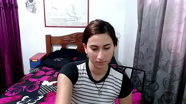 Snapshot of LadyMilk003 chatting on October 2025 04:53:02 PM LadyMilk003 online show from October 2025 04:53:02 PM