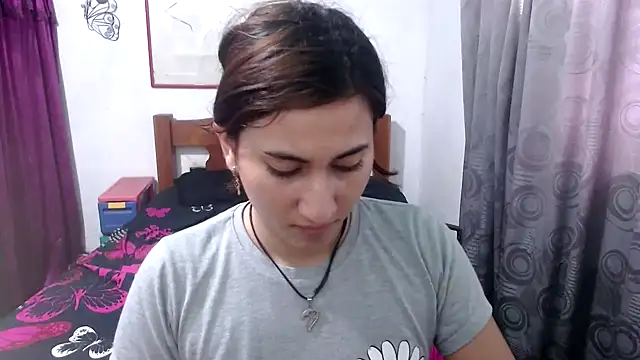 Snapshot of LadyMilk003 chatting on October 2025 05:36:02 PM LadyMilk003 online show from October 2025 05:36:02 PM