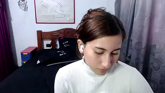 Snapshot of LadyMilk003 chatting on November 2025 05:13:01 PM LadyMilk003 online show from November 2025 05:13:01 PM